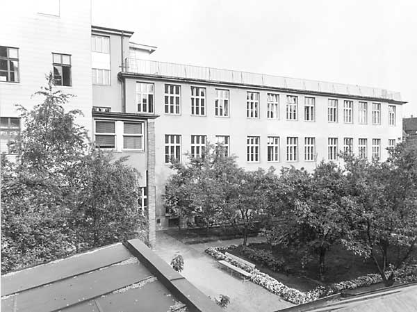 HofzeileInternat1970.jpg