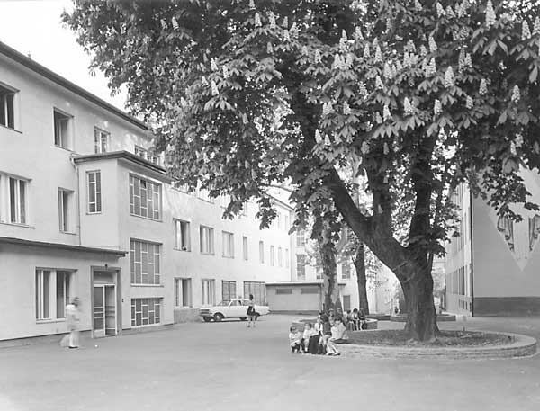 HofzeileSchutzengelhof1970.jpg